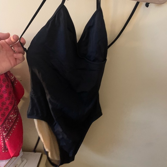 J. Crew one piece swimsuit ⭐️ - Picture 7 of 8